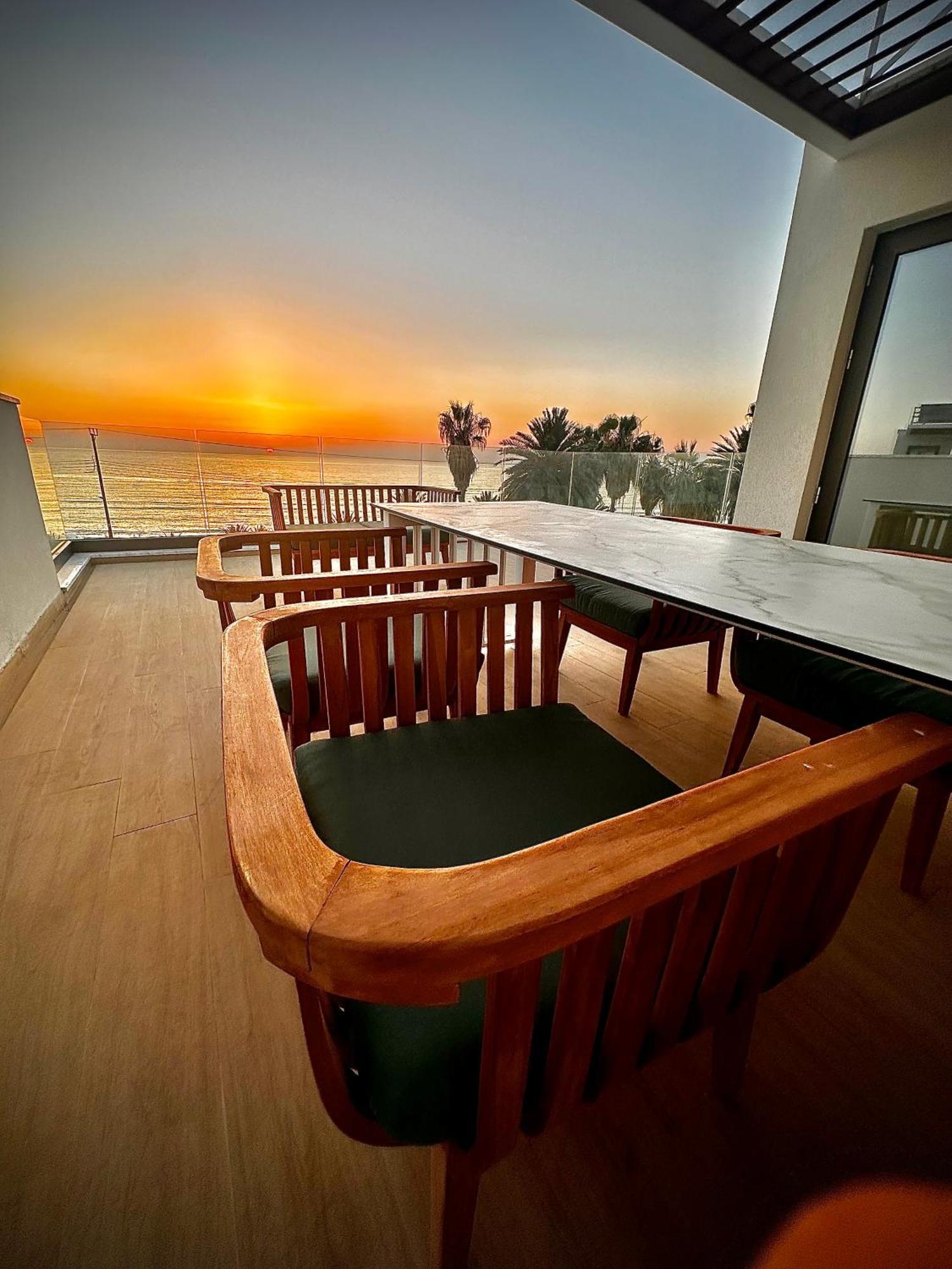 Santa Barbara Seafront Villas W Jacuzzi Pool Paphos Exterior foto