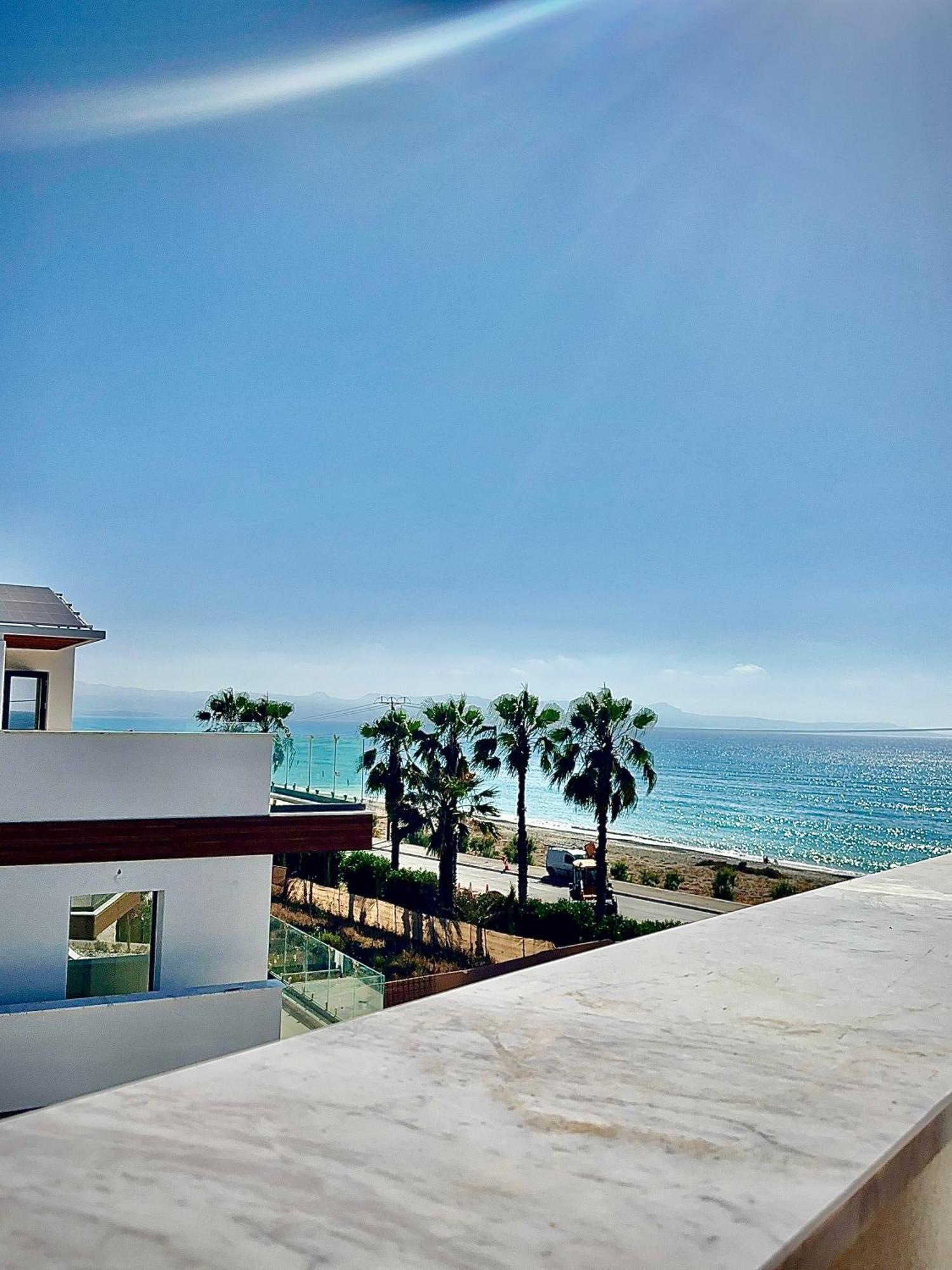 Santa Barbara Seafront Villas W Jacuzzi Pool Paphos Exterior foto